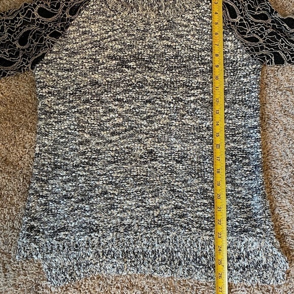 ANTHROPOLOGIE Escio Tunic Marbled Gray Black Top Lace Sleeves Size Large New - Picture 4 of 8